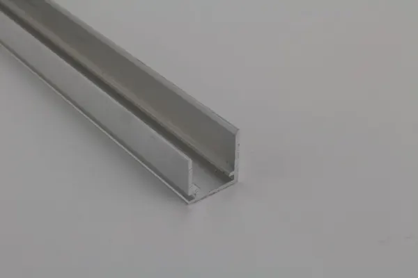 PEXT Afsluitprofiel 16 U-profiel met druprand voor 16mm Blank alu per m1