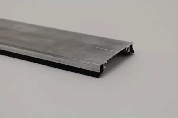 PEXT Klemprofiel 80 - Glasrubber 2,5 Midden Blank alu per m1